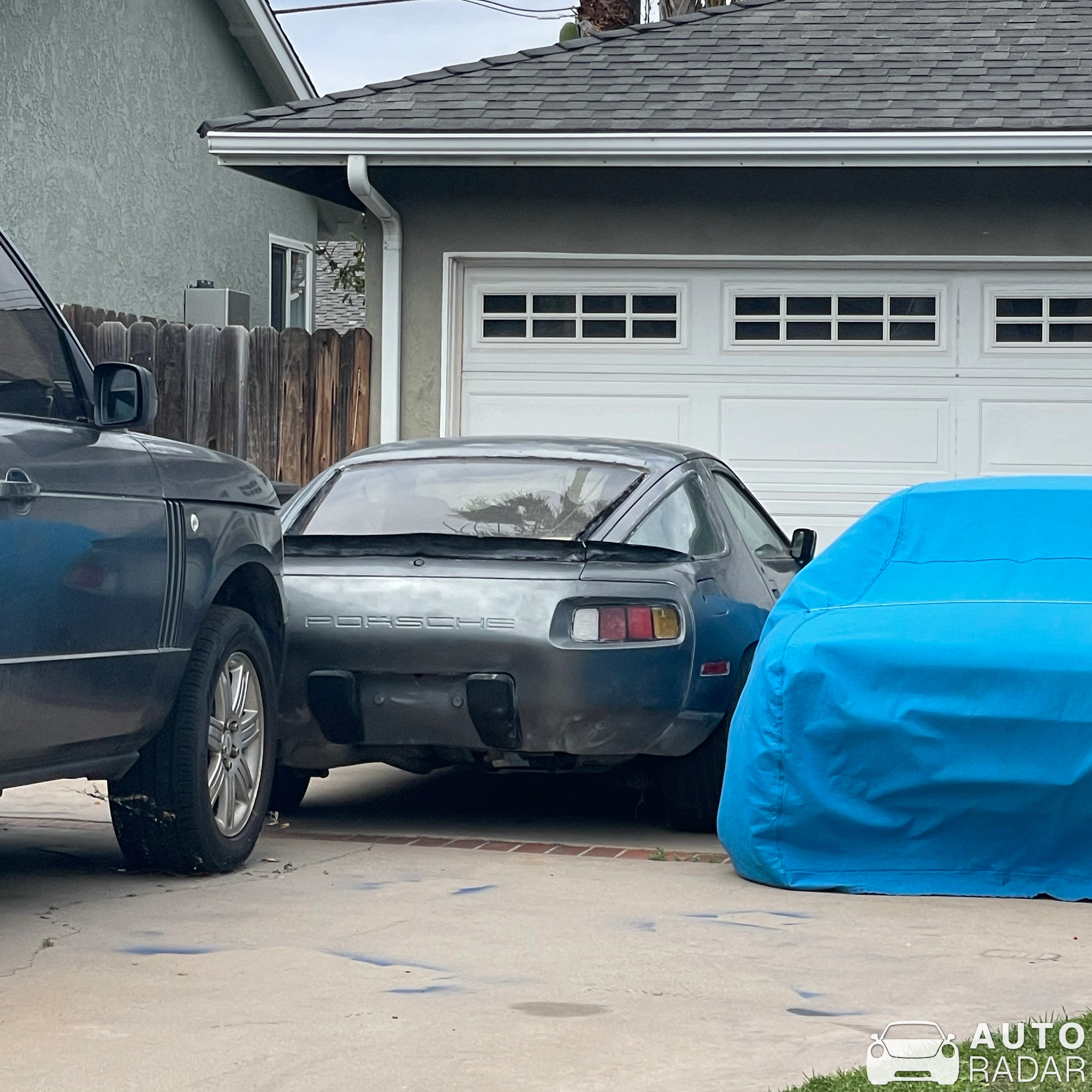 Porsche 928 S4 spotted in Torrance