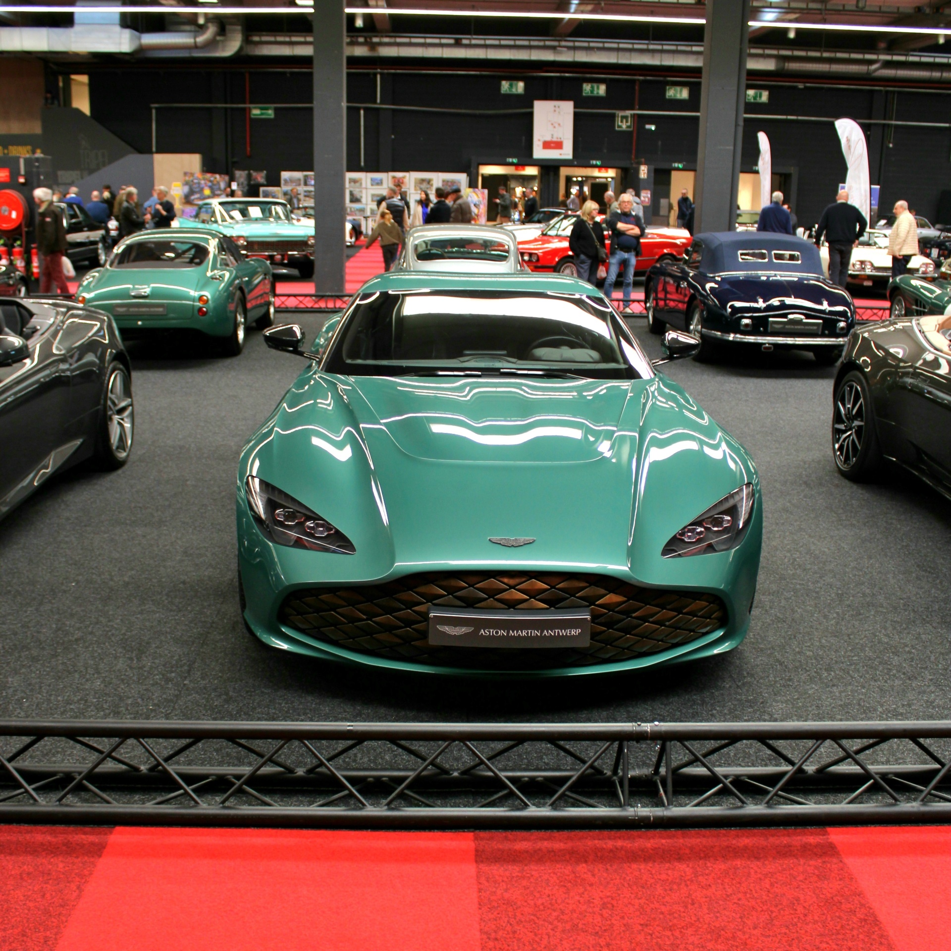 Aston Martin DBS GT Zagato