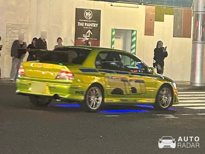 Mitsubishi Lancer Evolution VII spotted in Shibuya