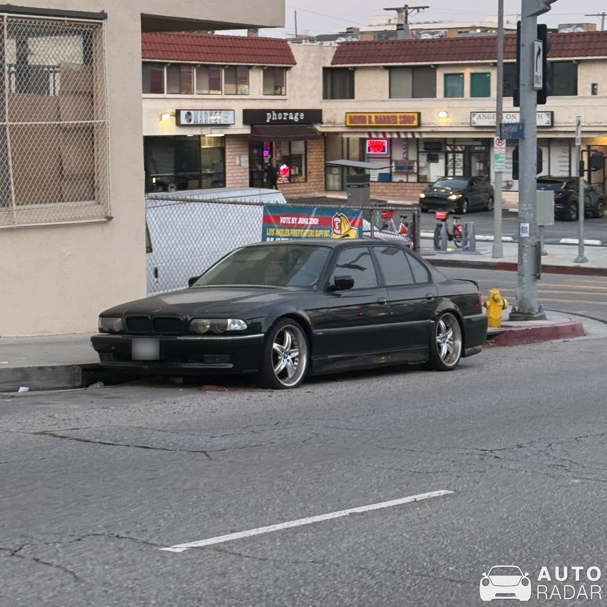 BMW 7 Series E38 spotted in Los Angeles