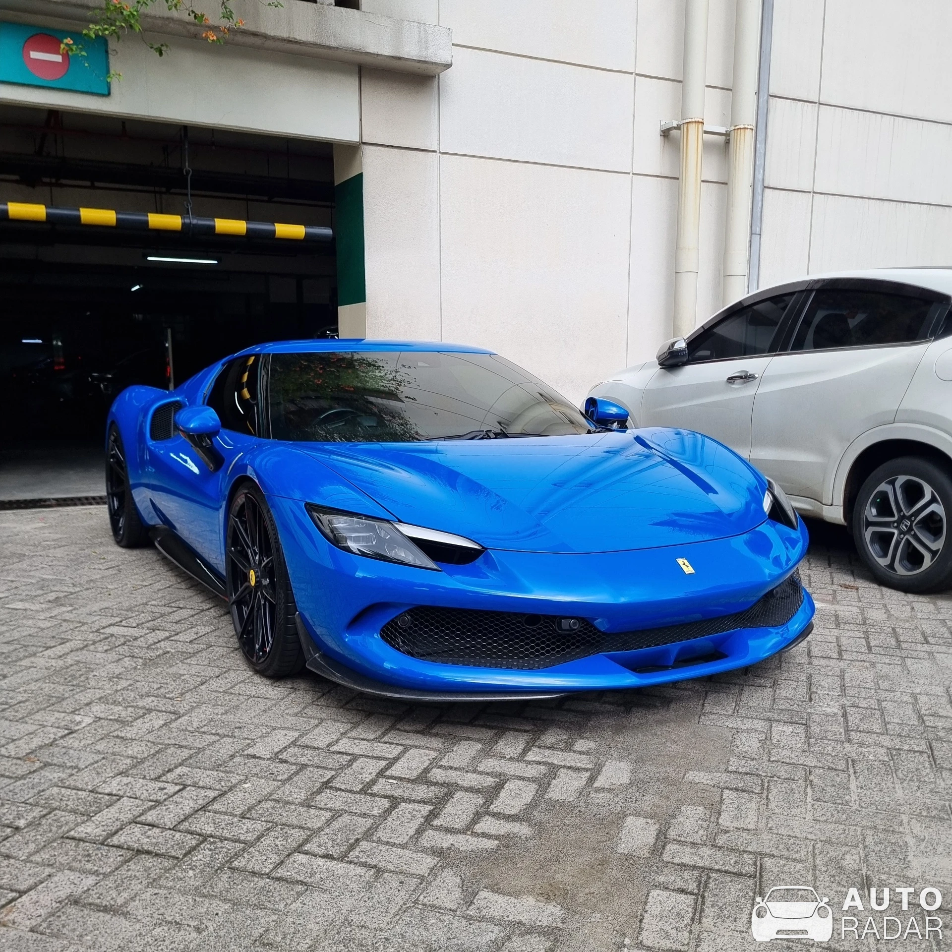 Ferrari F8 Tributo spotted in Central Jakarta City, Indonesia
