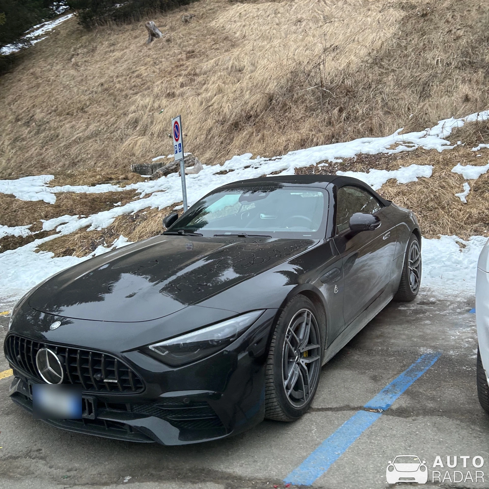 Mercedes-AMG SL 43 R232 spotted in Misurina, Italien