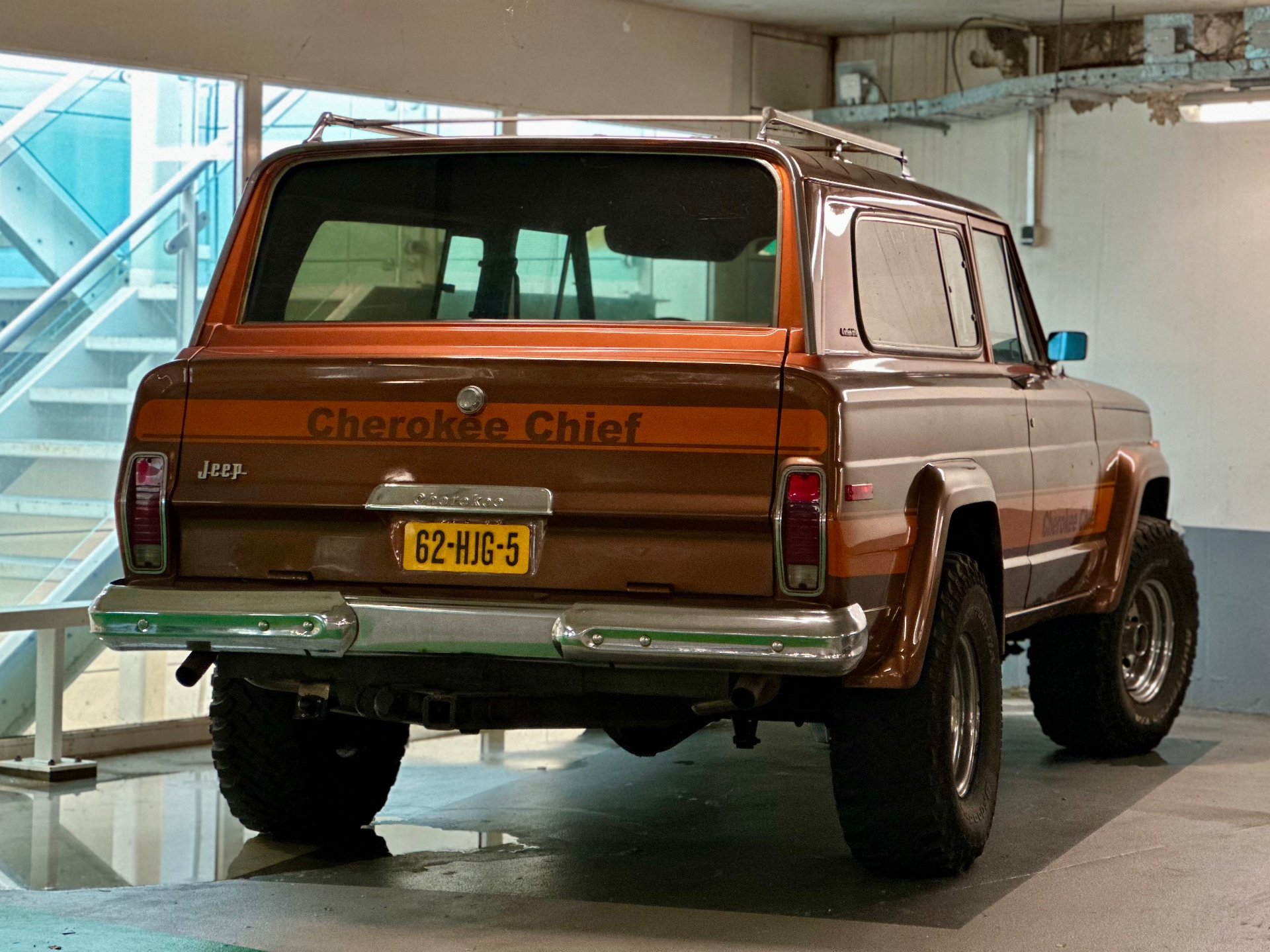 Jeep Cherokee Chief SJ