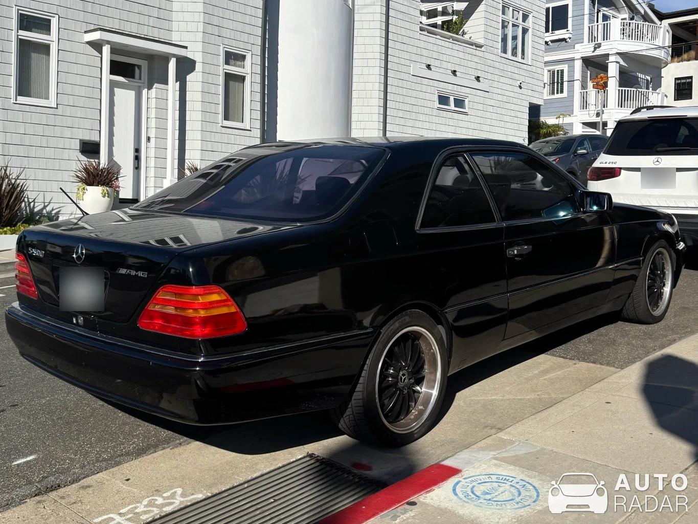 Mercedes-Benz S-Klasse W140 spotted in Hermosa Beach, United States
