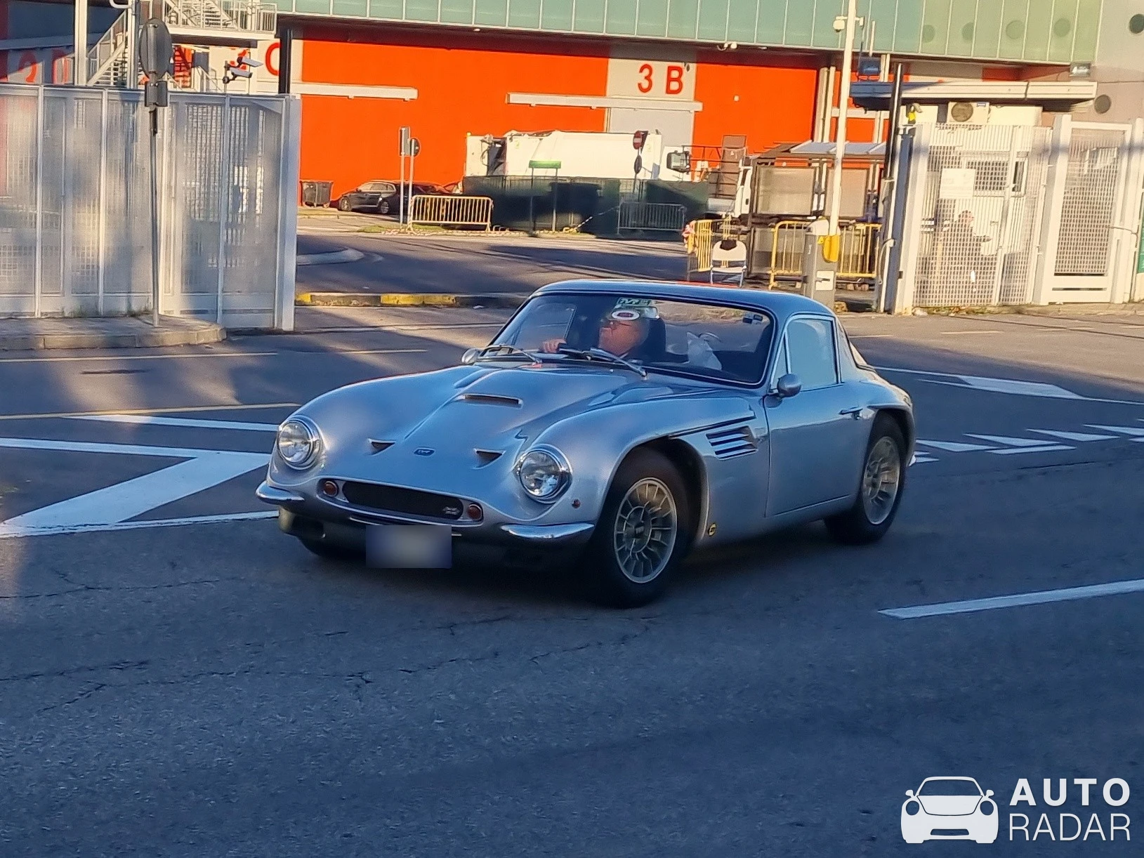 TVR Tuscan V8 spotted in Rho