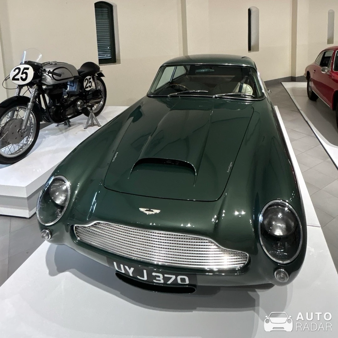 Aston Martin DB4 GT spotted in Wemmershoek