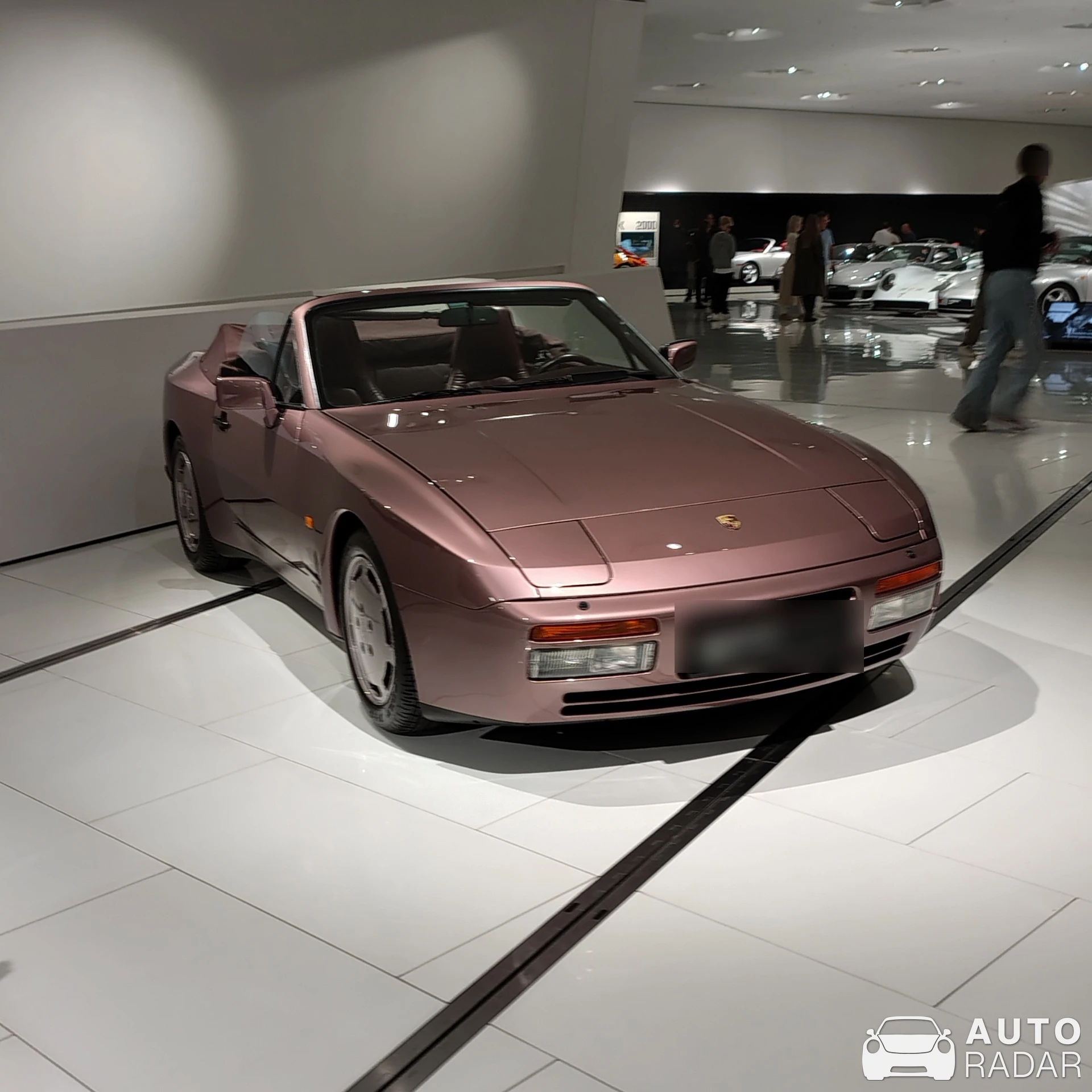 Porsche 944 Cabriolet Studie spotted in Stuttgart