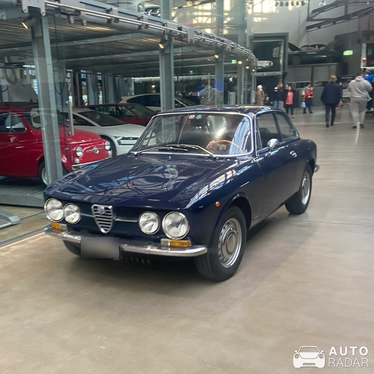 Alfa Romeo 1750 GT Veloce spotted in Düsseldorf, Deutschland