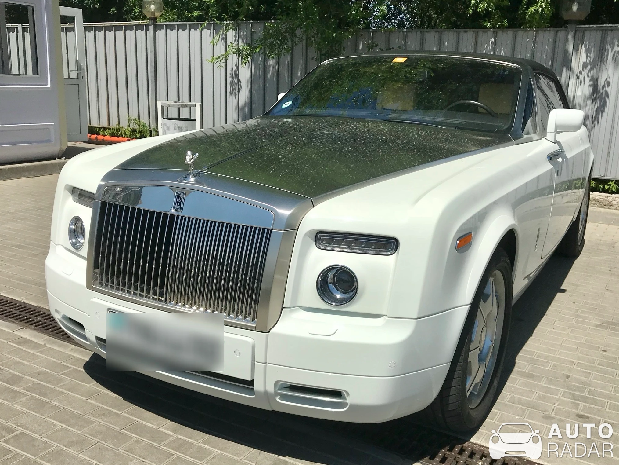 Rolls-Royce Phantom Drophead Coupé spotted in Almaty