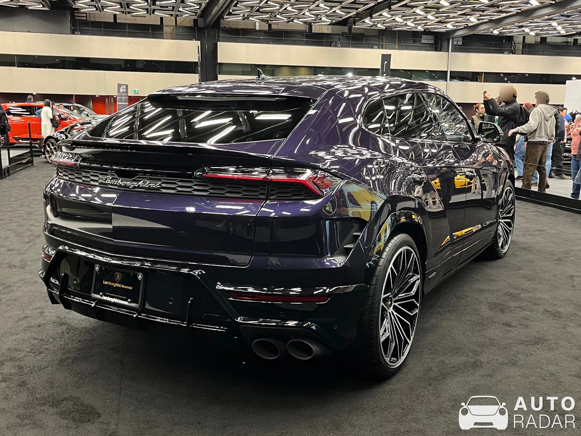Lamborghini Urus SE spotted in Brossard, Canada