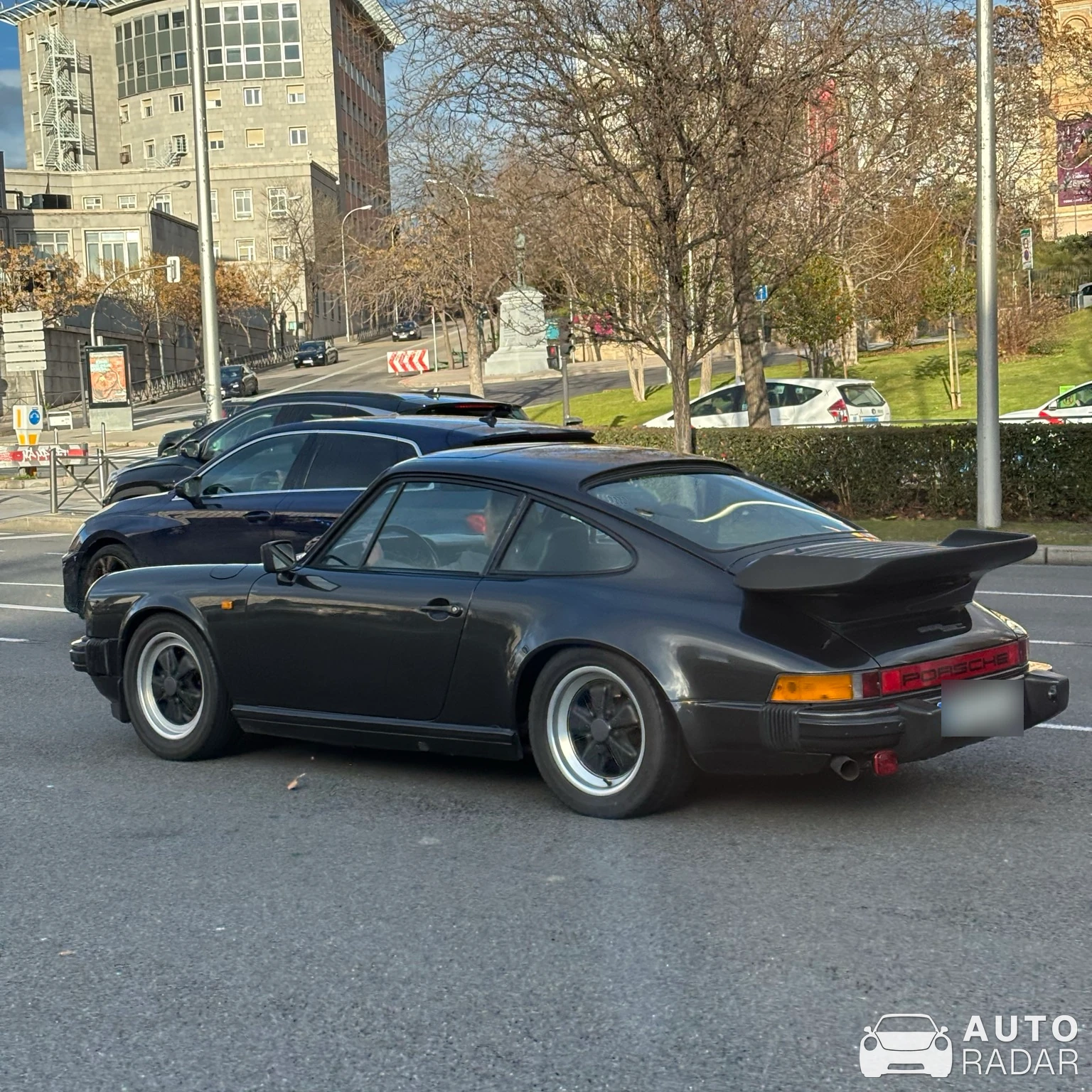 Porsche 911 SC spotted in Madrid, España