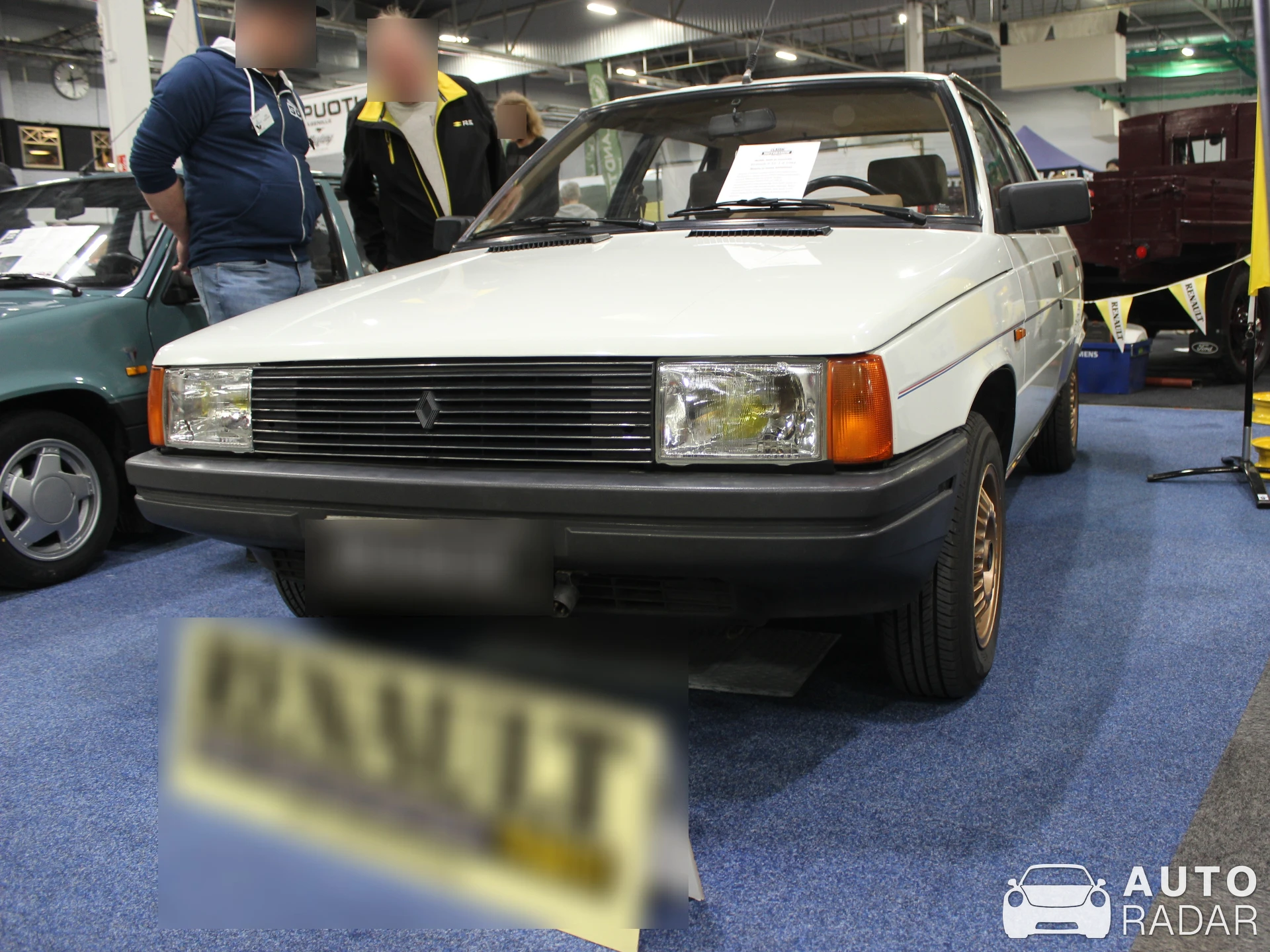 Renault 9 spotted in Lahti
