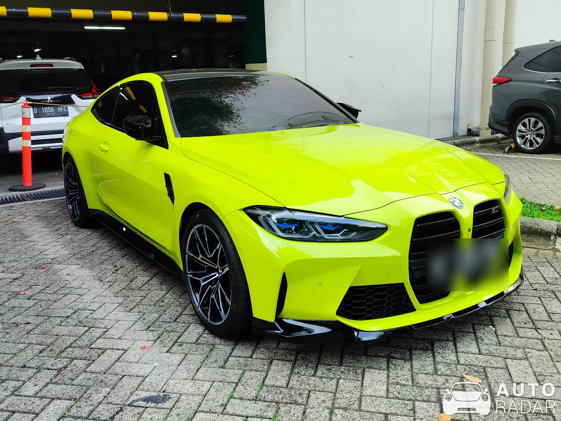 BMW M4 G82 Coupé Competition spotted in Kota Jakarta Pusat, Indonesia