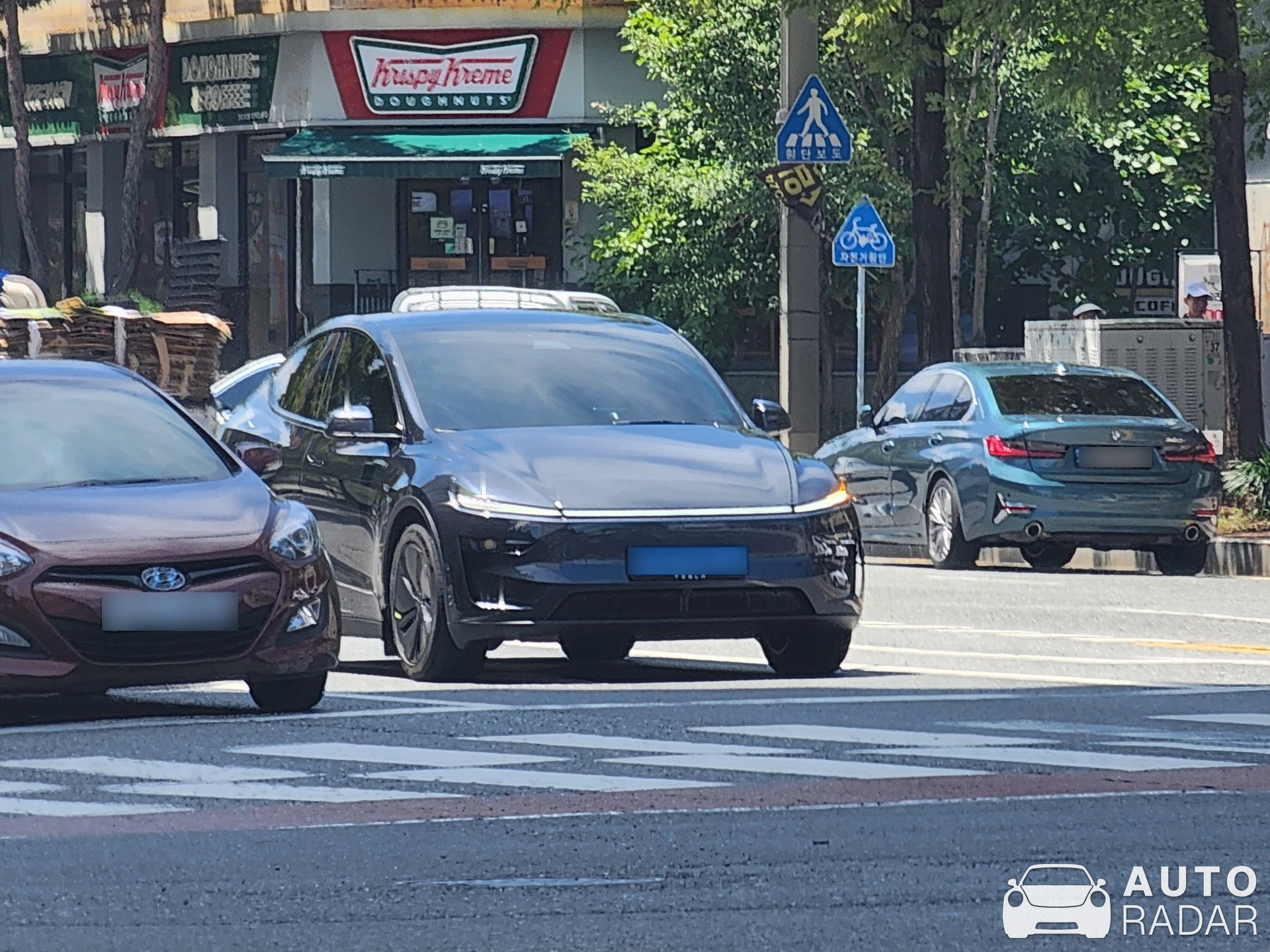 Tesla Model Y Juniper spotted