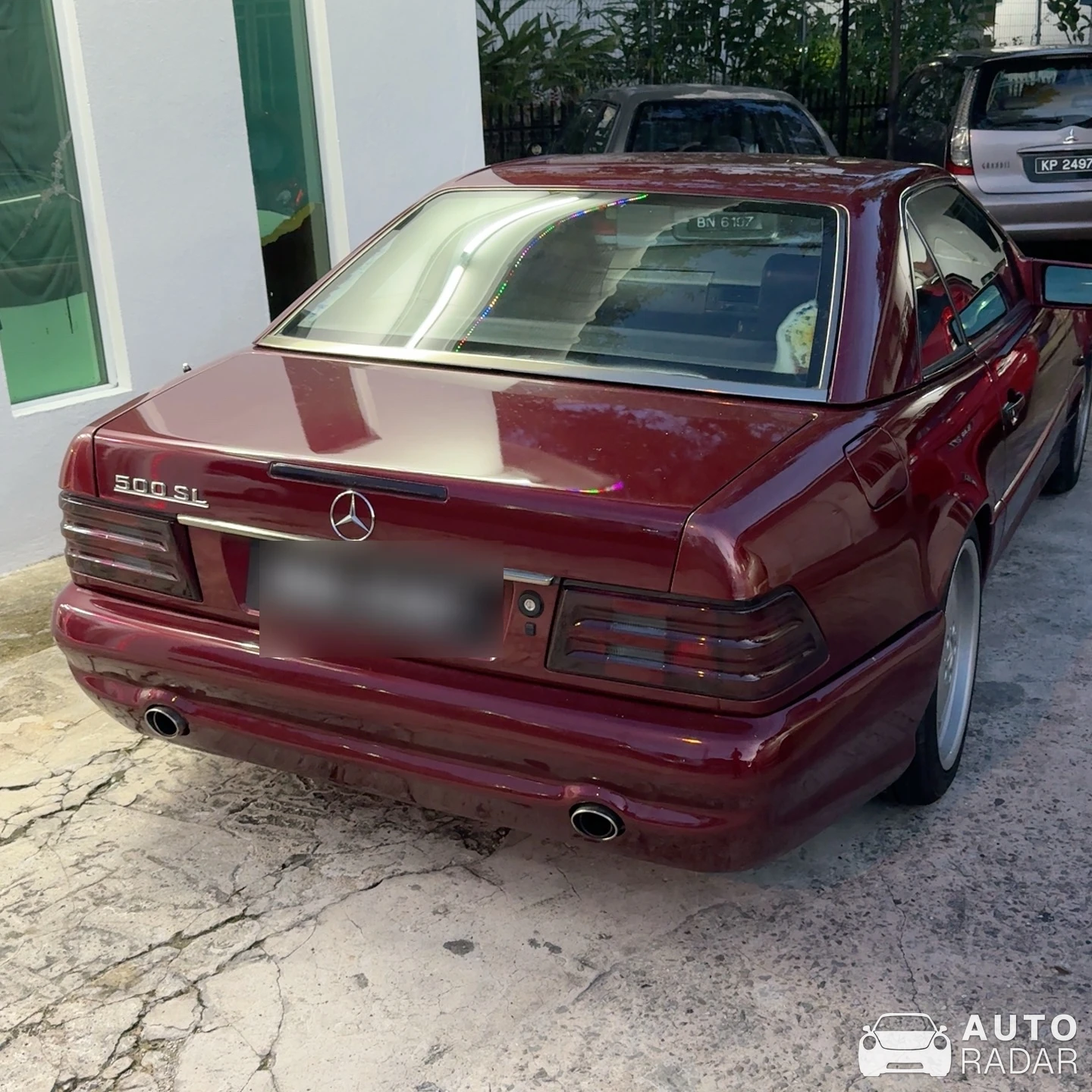 Mercedes-Benz SL 500 R129 spotted in Bandar Seri Begawan