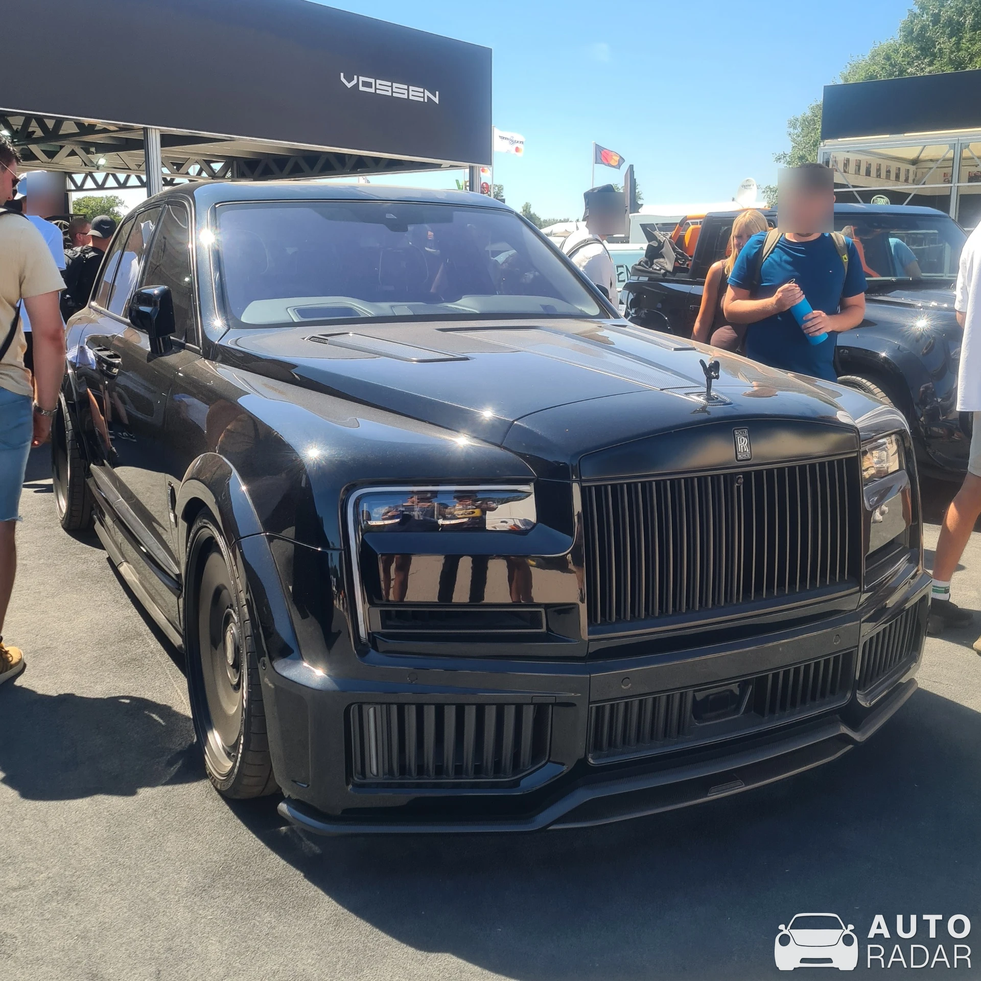 Rolls-Royce Cullinan Urban Widetrack spotted