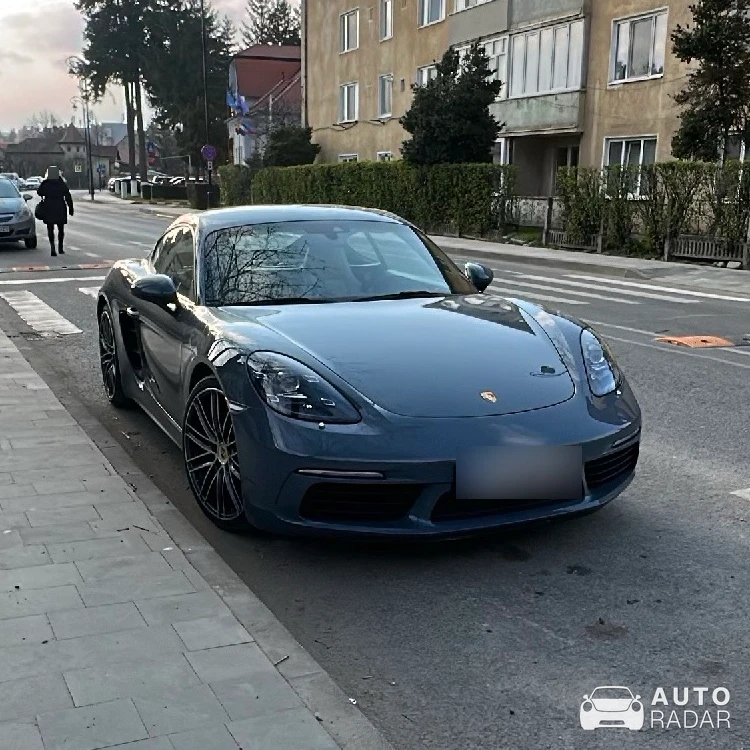 Porsche 718 Cayman spotted in Sfântu Gheorghe