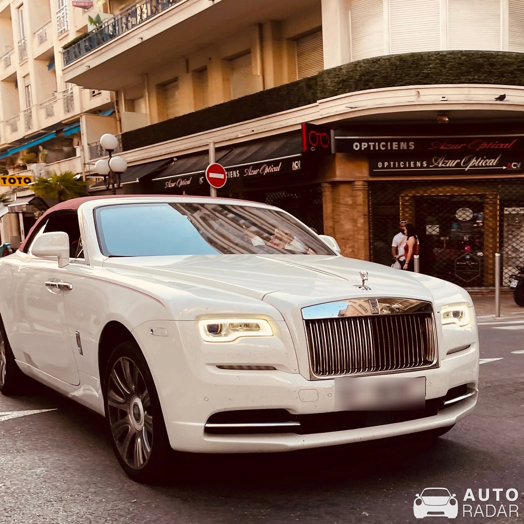 Rolls-Royce Dawn spotted in Nice, France