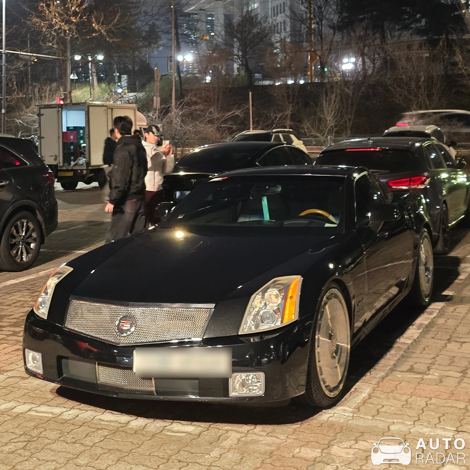 Cadillac XLR-V spotted in Seoul