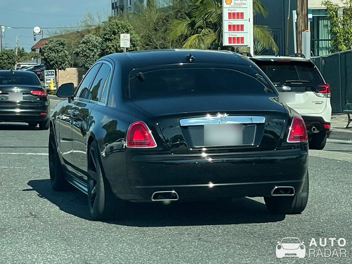 Rolls-Royce Ghost Series II spotted in Los Angeles County, United States
