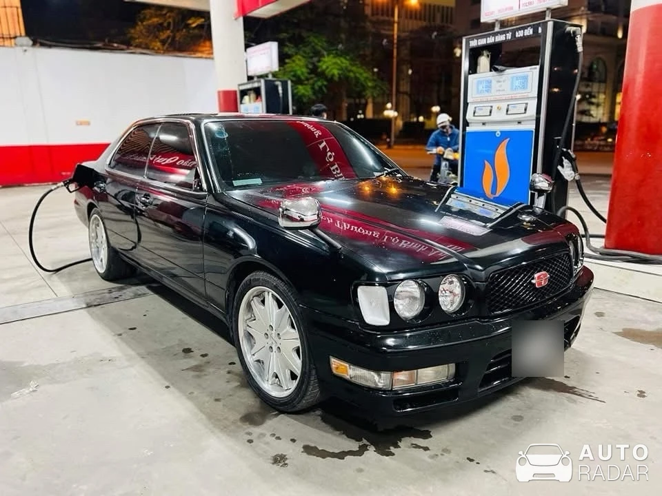 Nissan Gloria spotted