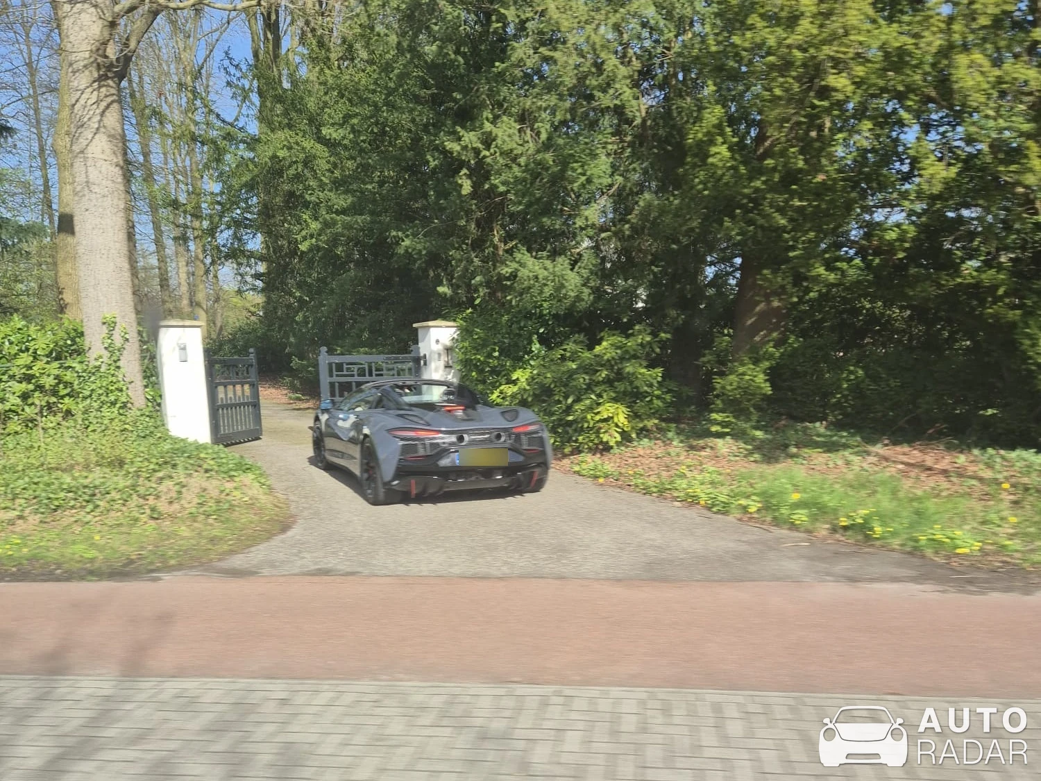 McLaren Artura Spider spotted in Ringe