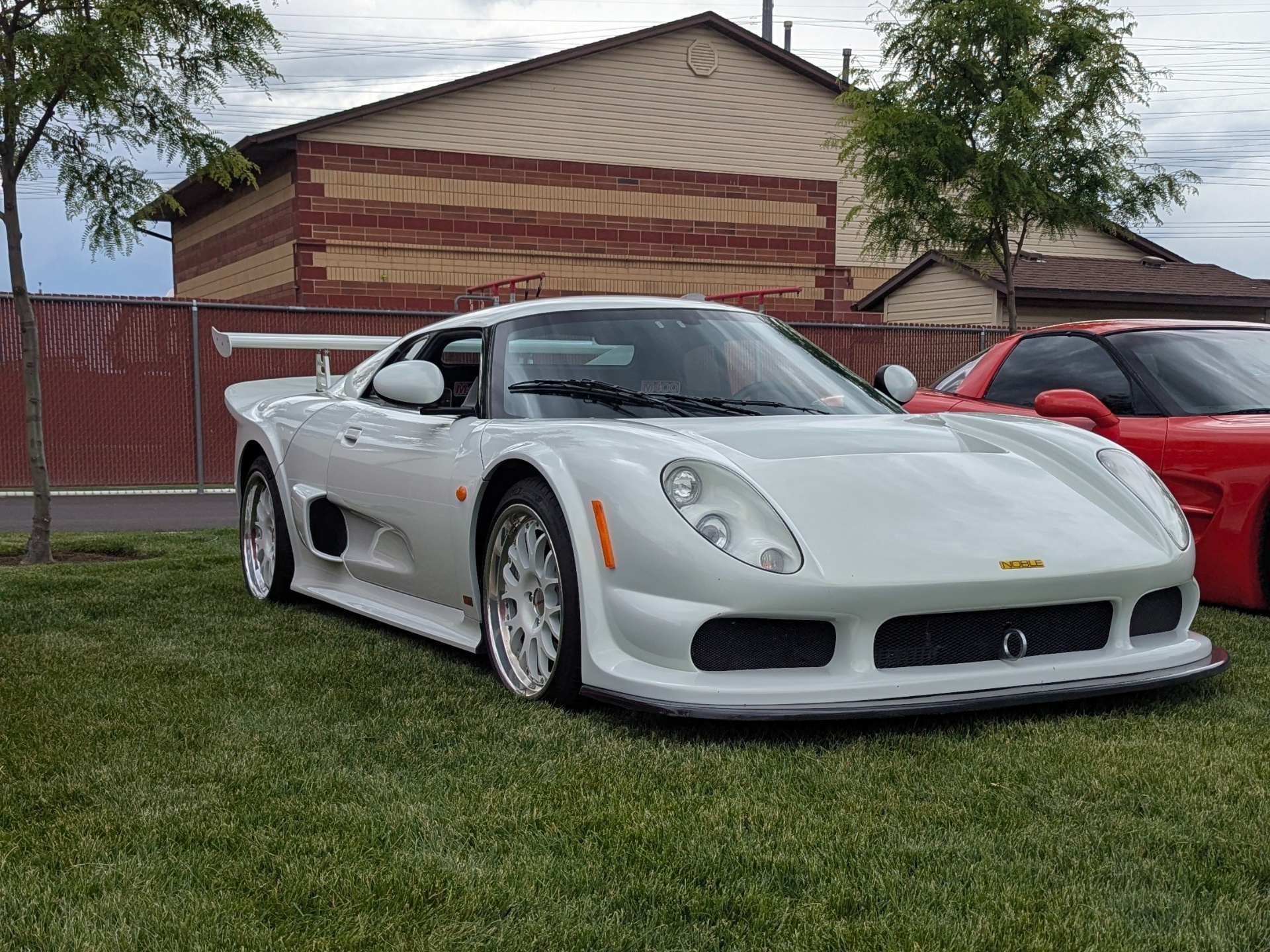 Noble M12 M400