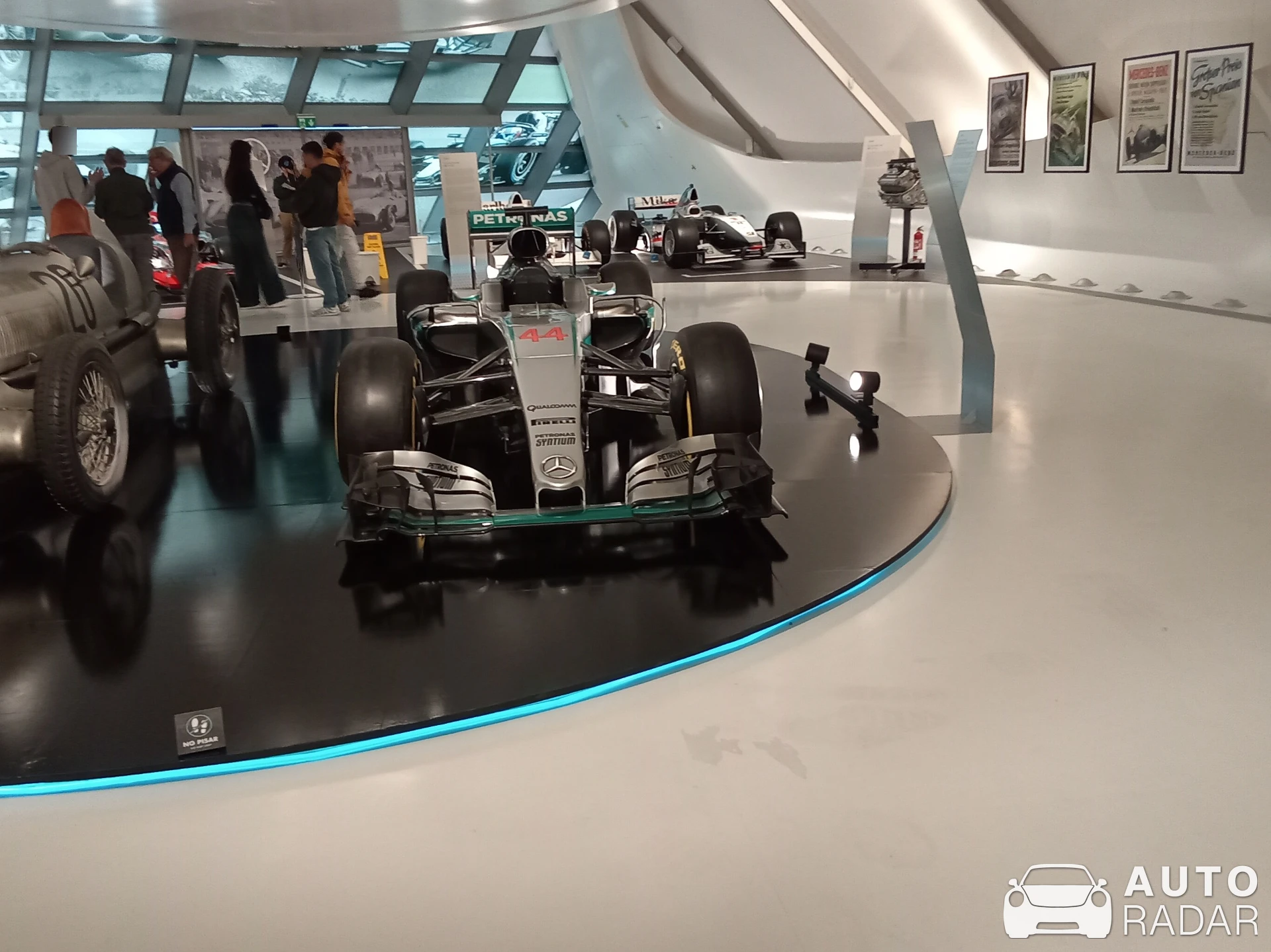 Mercedes W05 spotted in Villanueva de Gállego