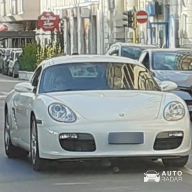 Porsche 987 Cayman S spotted in Bari, Italy