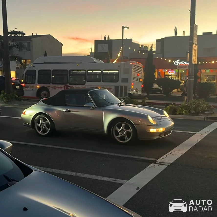 Porsche 993 Carrera spotted in Hermosa Beach, United States