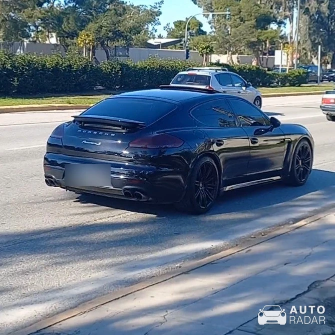 Porsche 970 Panamera S spotted in Βούλα, Ελλάδα