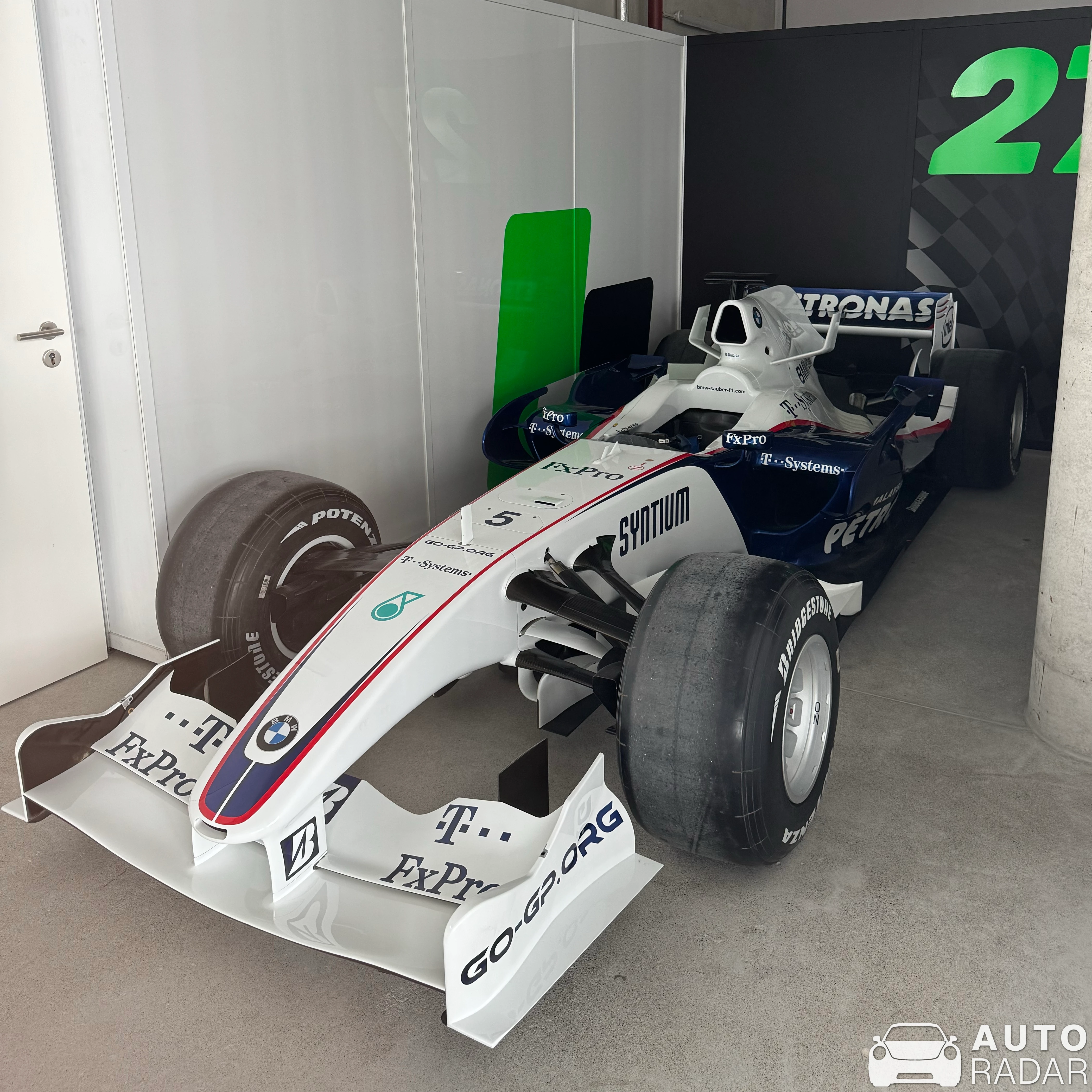 BMW Sauber F1.09 spotted in München
