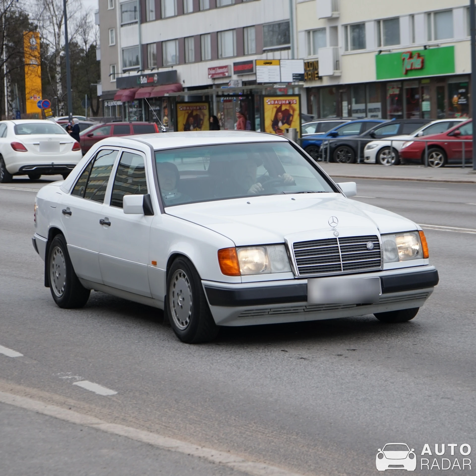 Mercedes-Benz E-Klasse W124 spotted in Oulu, Finland