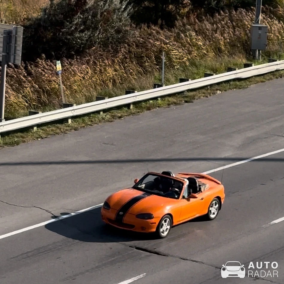 Mazda MX-5 spotted in Terrebonne, Canada