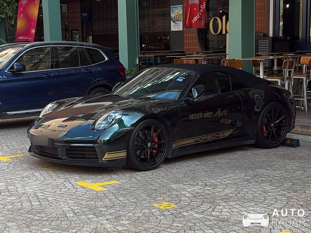 Porsche 992 Carrera S Cabriolet MkI spotted in Singapore, Singapore