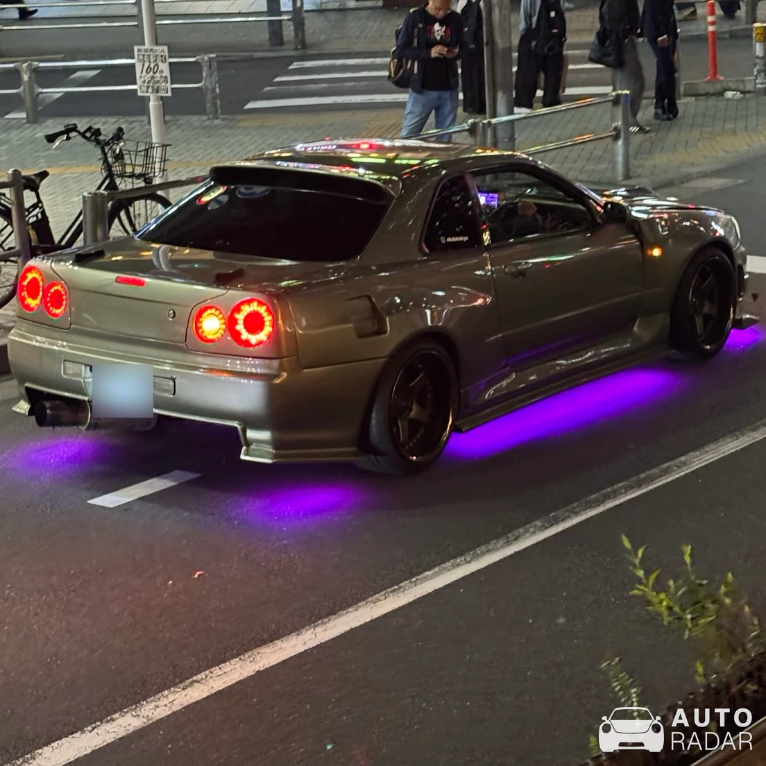Nissan Skyline R34 GT-R V-Spec II Nür spotted in Shinjuku