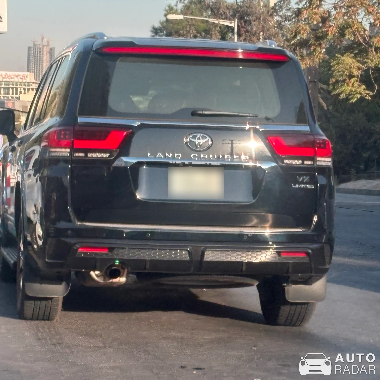 Toyota Land Cruiser 300 Series 2022 spotted in Tehran, Iran