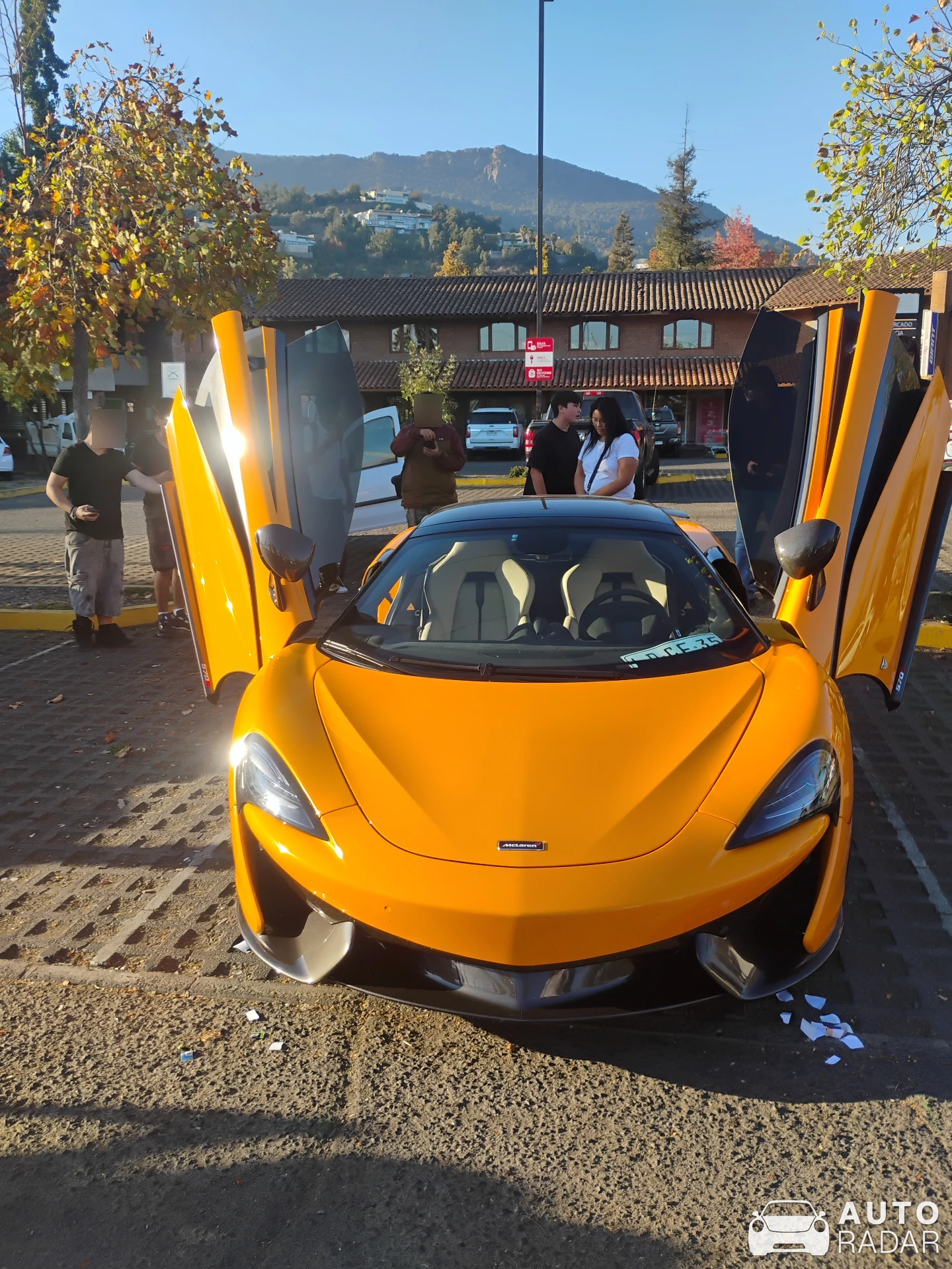 McLaren 570S spotted in Las Condes