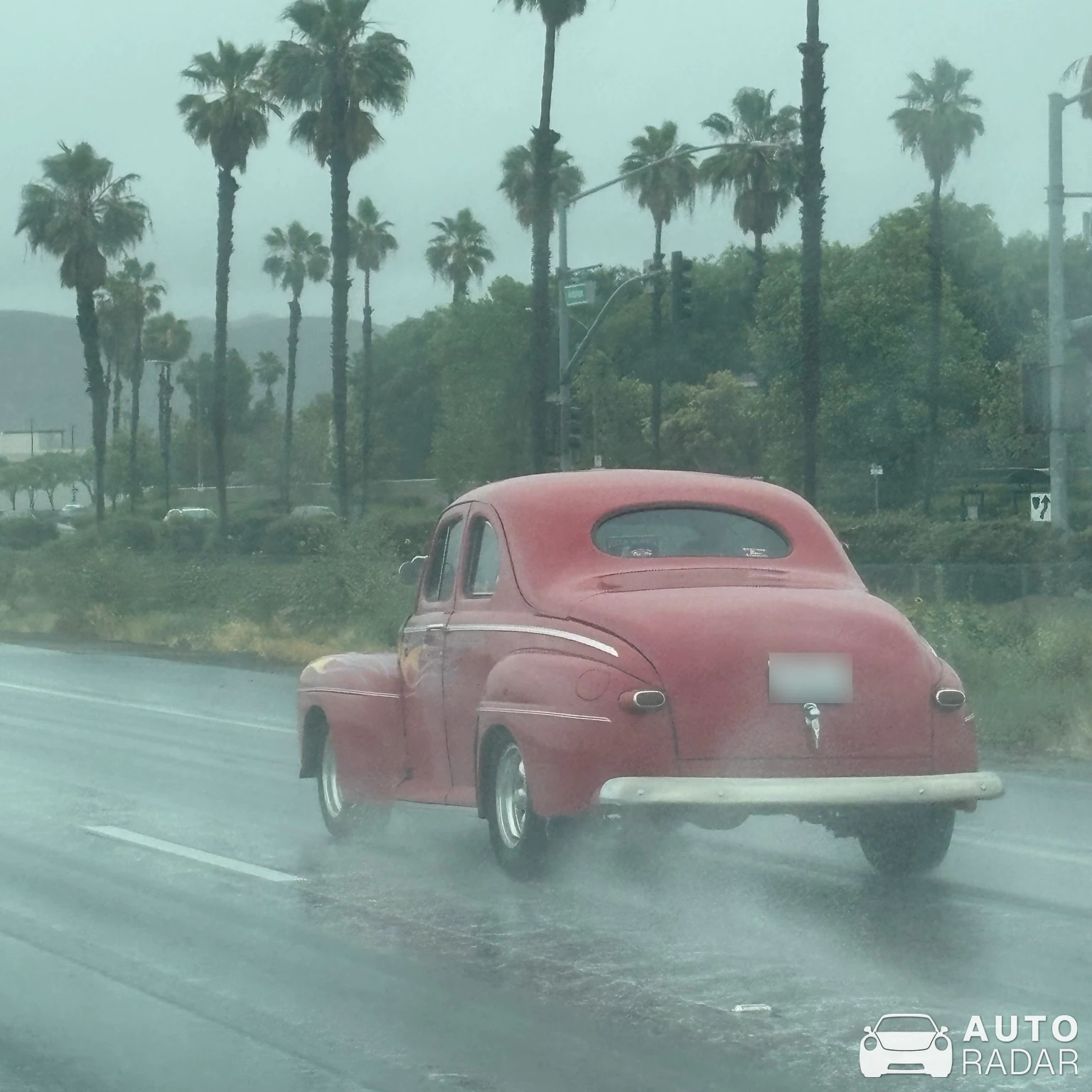 Ford Super Deluxe Coupé spotted in Downey