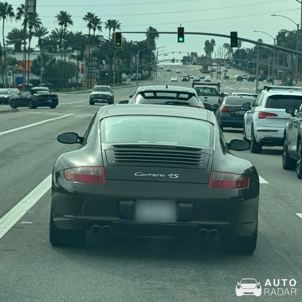 Porsche 997 Carrera 4S spotted in El Segundo, United States