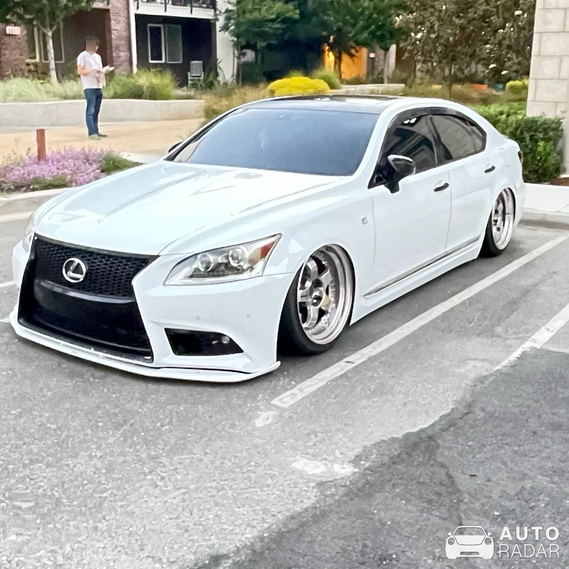 Lexus LS 460 spotted in Dublin, United States