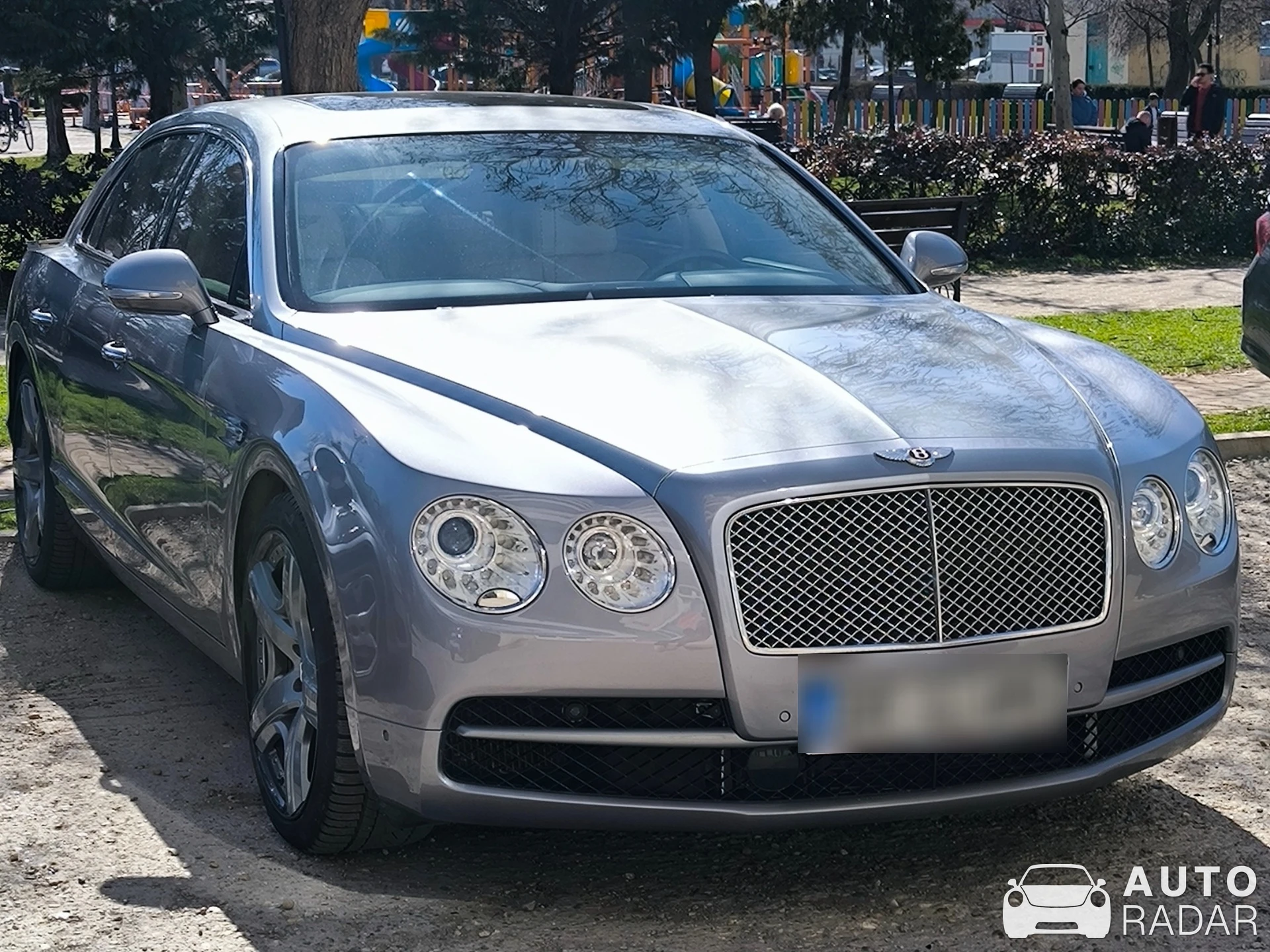 Bentley Flying Spur V8 spotted in Ruse