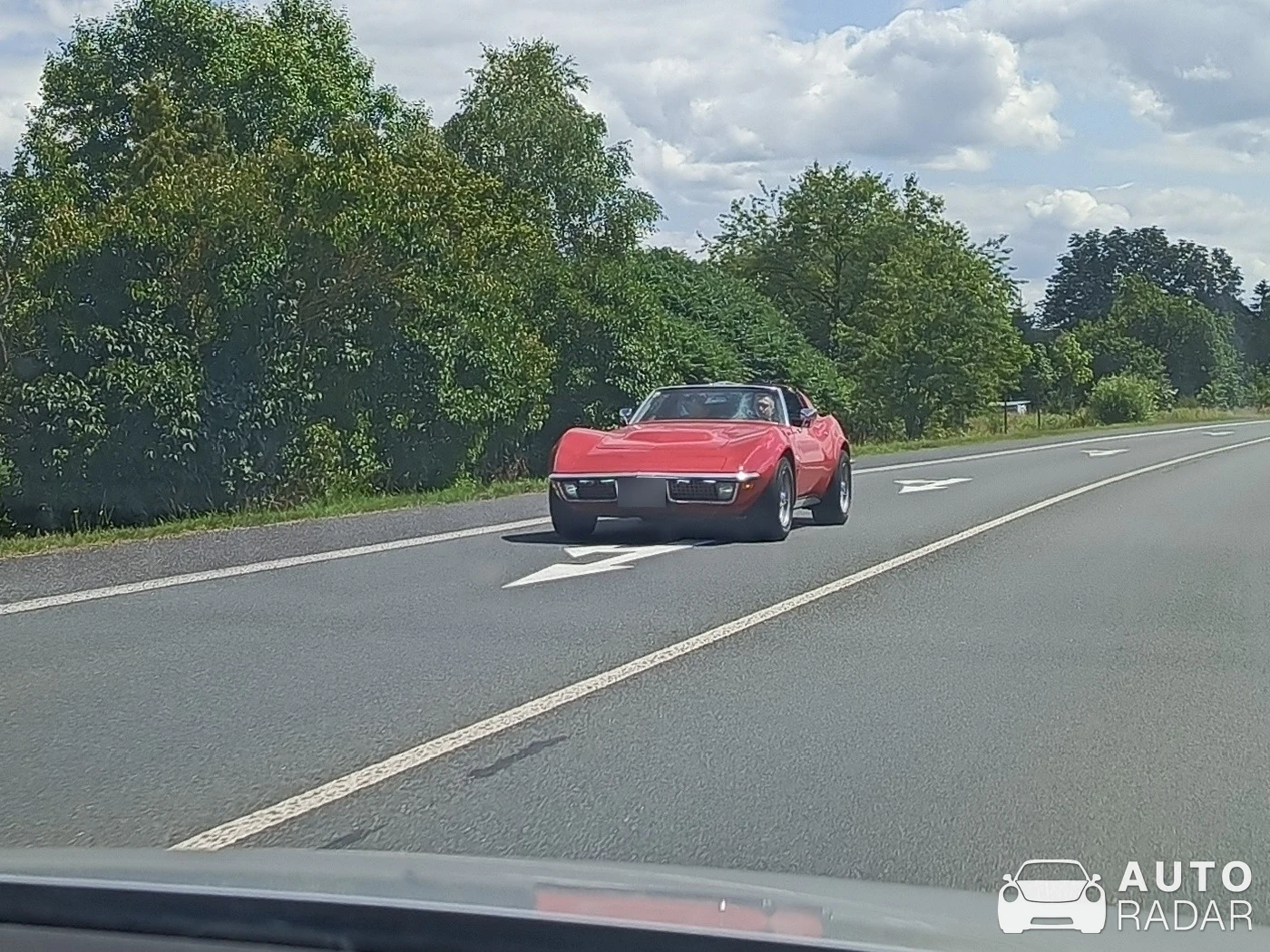 Chevrolet Corvette C3 Stingray spotted in Karlštejn