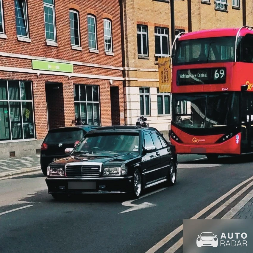 Mercedes-Benz 190E spotted in Greater London, United Kingdom