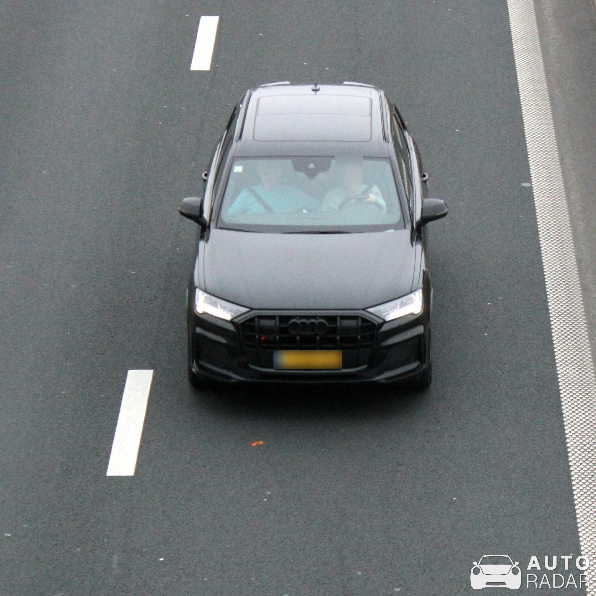 Audi SQ7 spotted in Brecht, België