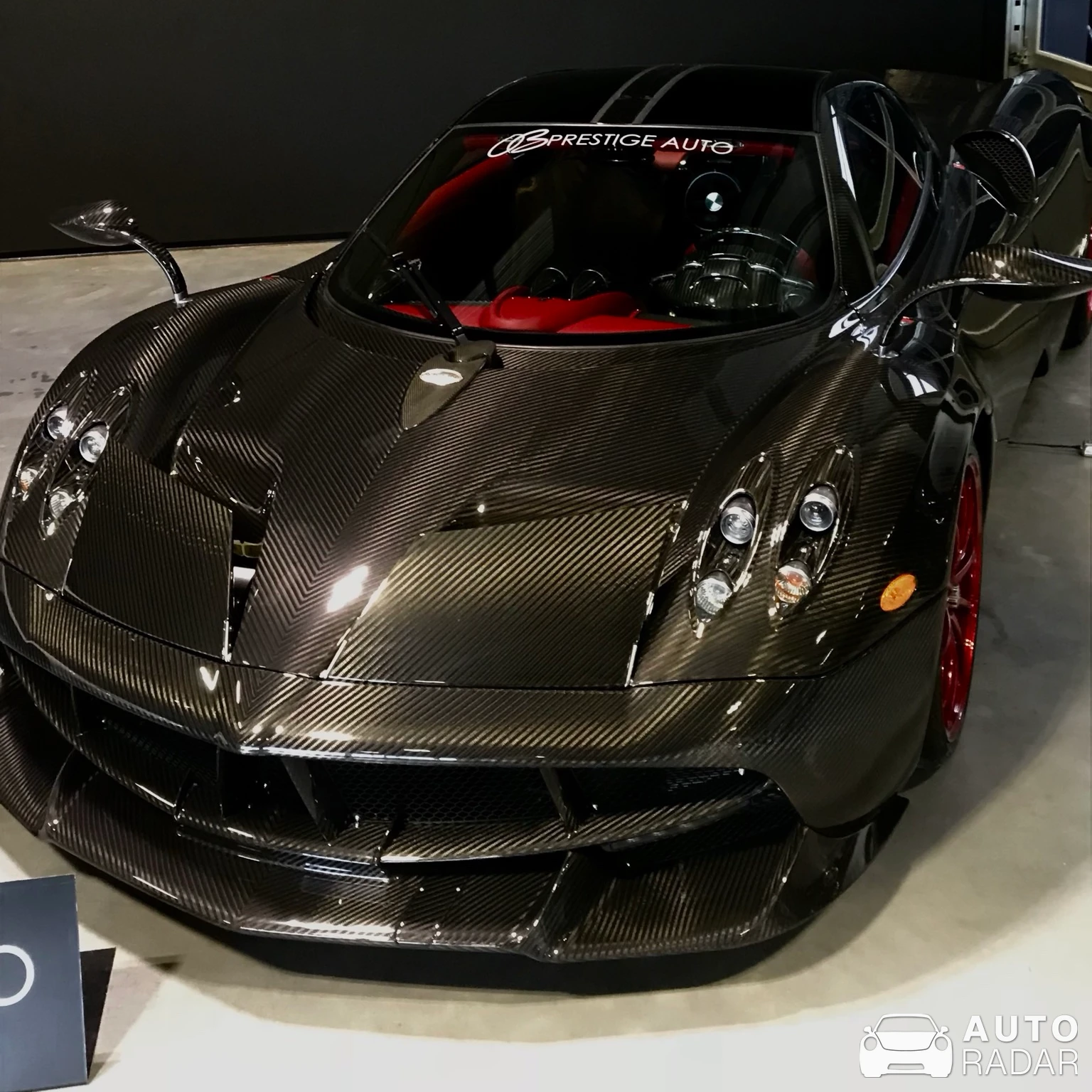 Pagani Huayra Carbon Edition spotted in Terrebonne