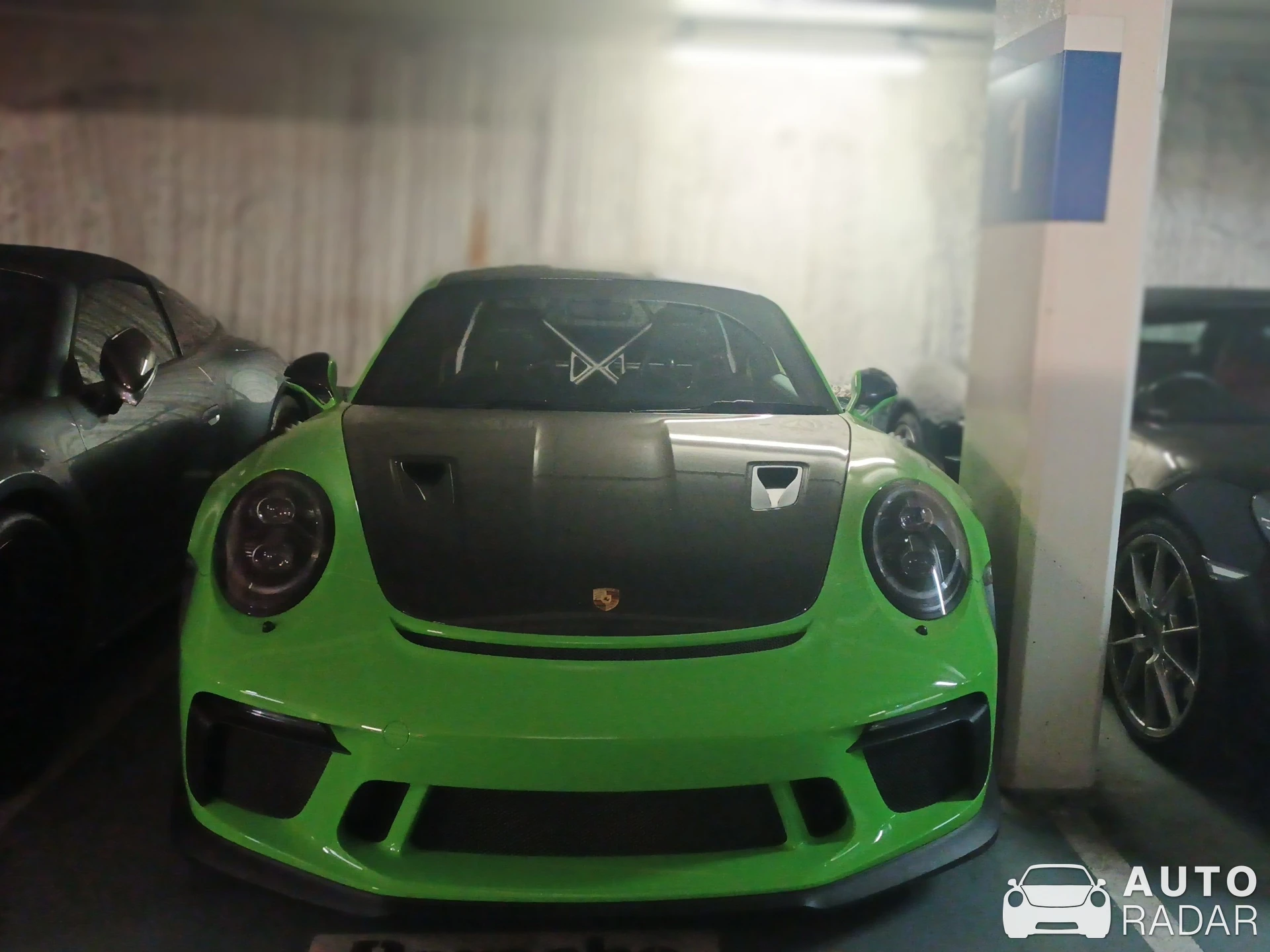 Porsche 991 GT3 RS MkII spotted in London, United Kingdom