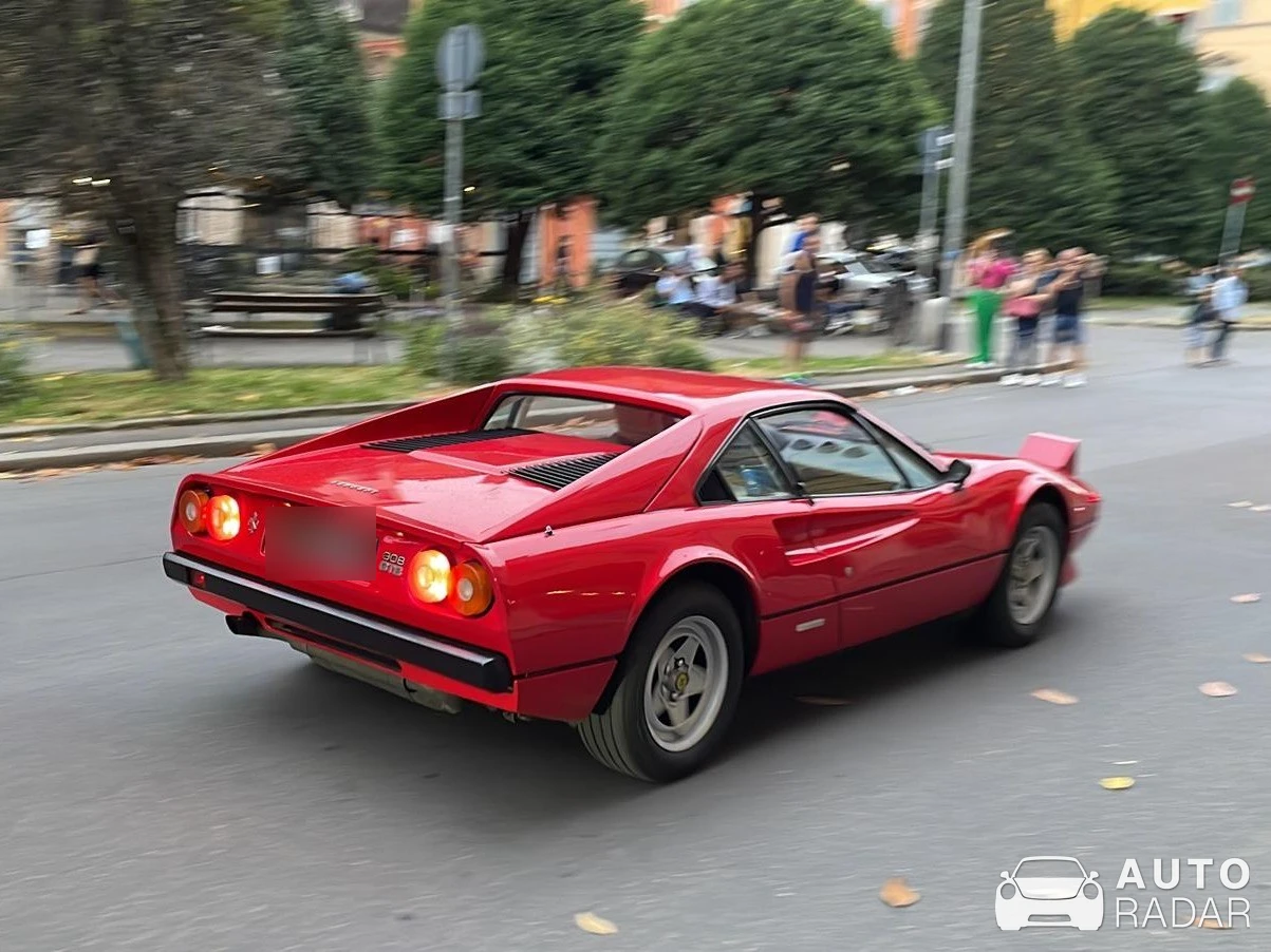 Ferrari 308 GTBi spotted in Bologna