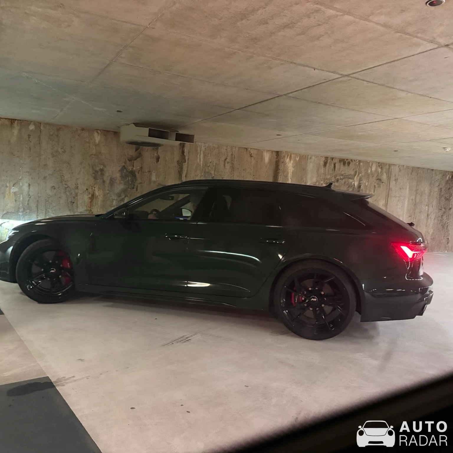 Audi RS6 Avant C8 spotted in Groningen