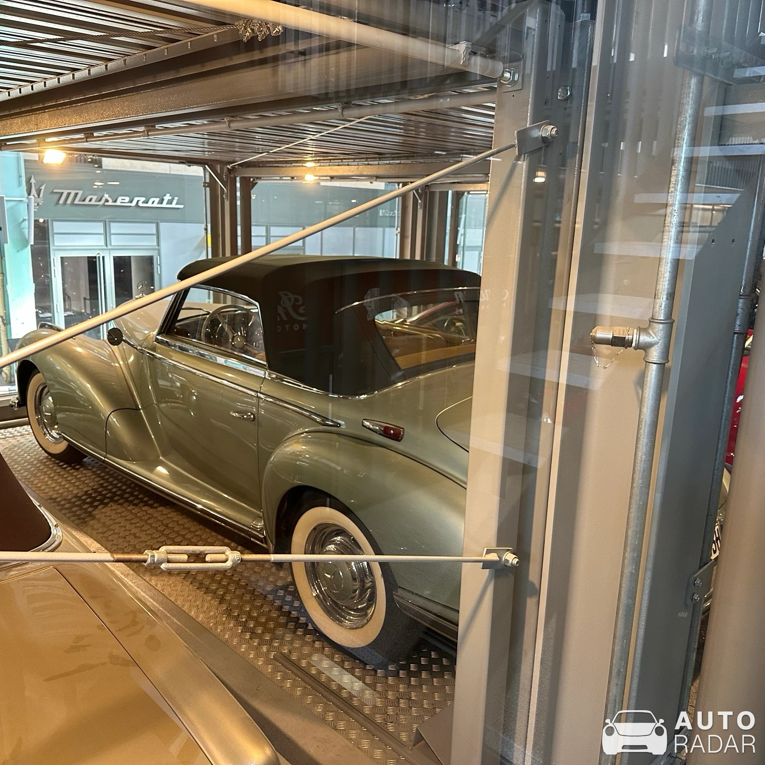 Mercedes-Benz 300 SC spotted in München
